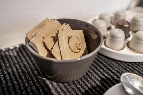 Emilia Suite Essence Emilia Suite Essence