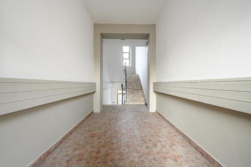 Emilia Suite Essence Emilia Suite Essence