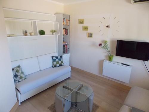 Warm Terrace Apartments