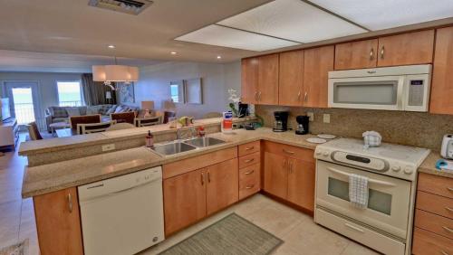 Edgewater 507 Condominium Condo - image 2