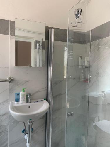 3 twin beds, 1 sofa bed