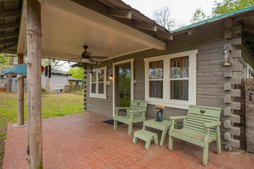 Cozy River Retreat within 25 min of the city - image 2