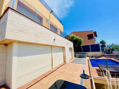 Luxury villa Investingspain with sea views pool and jacuzzi - image 7