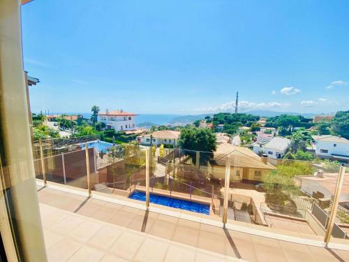 Luxury villa Investingspain with sea views pool and jacuzzi - image 2