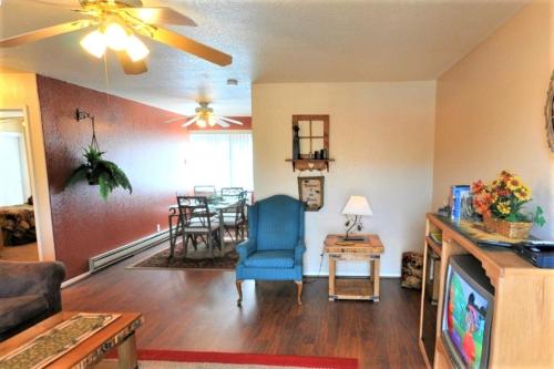 Pinecliff Village Resort - image 8