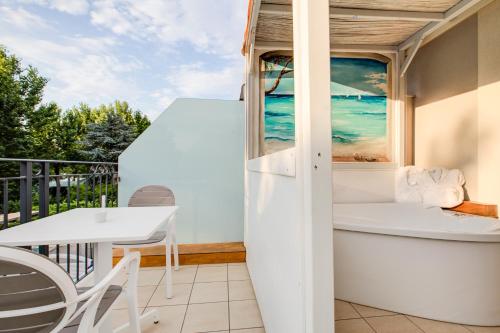 Rimini Suite Hotel - image 2