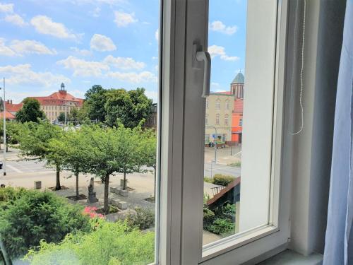 PB Ferienwohnungen - FeWo 5 - Stilvoll eingerichtetes Studio im Herzen Senftenbergs 14.8km von Hermsdorf entfernt