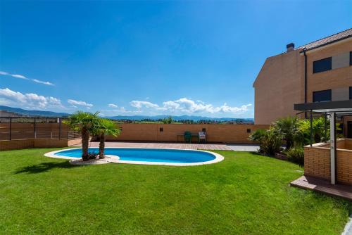  Apartamentos Turísticos Rioja y Camino in Huércanos
