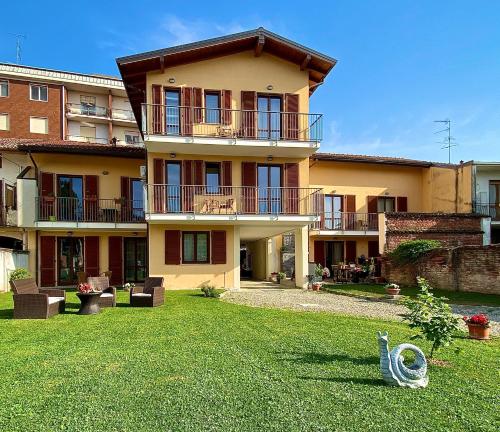 La Chiocciola — other in Via Davide Squarini 14, Momo IT, 28015