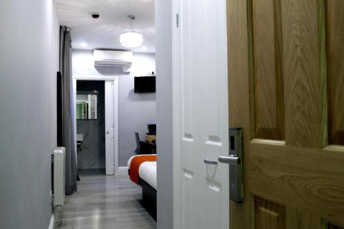 NOX HOTELS - Paddington - image 8