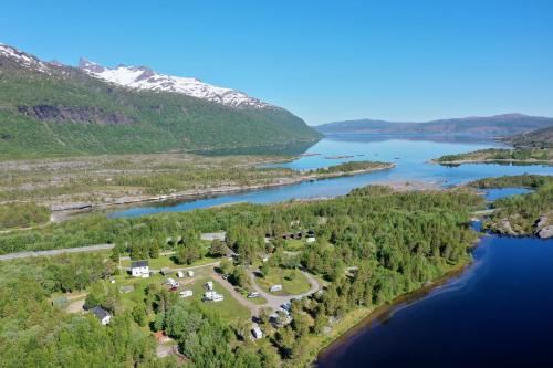 Apkārtne, Tommerneset Camping in Innhavet