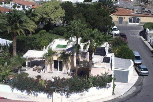 Villa-Tauro Leyh