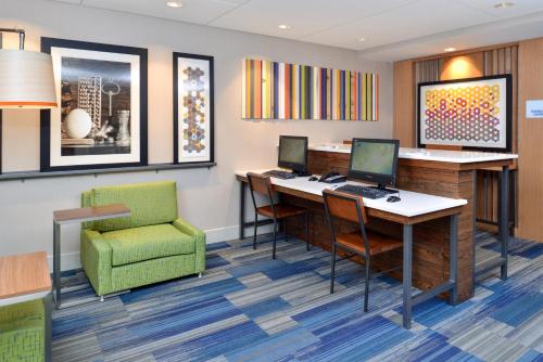 Holiday Inn Express Rochester - University Area, an IHG Hotel