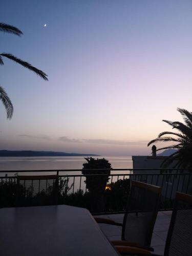 Apartments Tri Palme