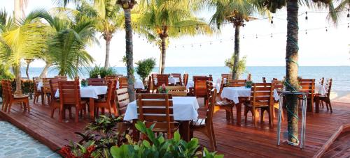 Restaurant, Chabil Mar Villas - Guest Exclusive Boutique Resort in Placencia