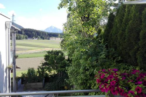 View, Am Seerosenweiher in Lans
