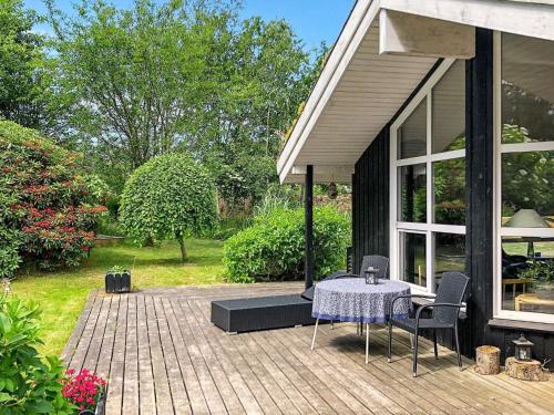  7 person holiday home in Blokhus in Blokhus