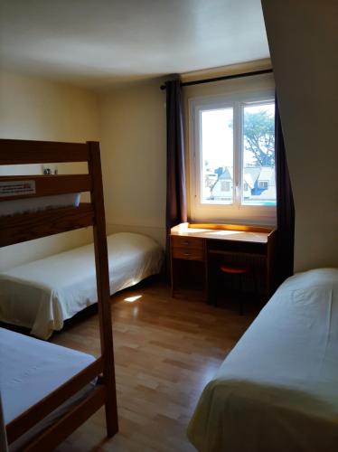 Home des Pins SARL - image 11