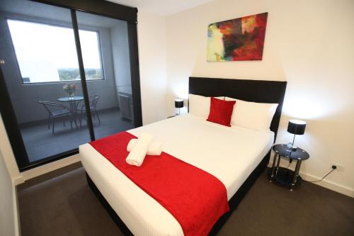 Melbourne Knox Central Apartment Hotel