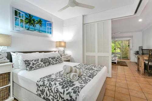 Port Douglas Apartments - image 3