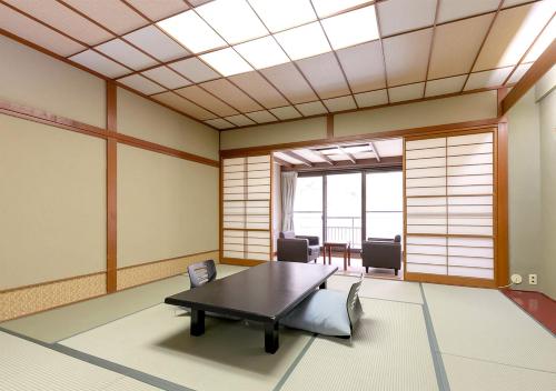 Japanese-Style Quadruple Room