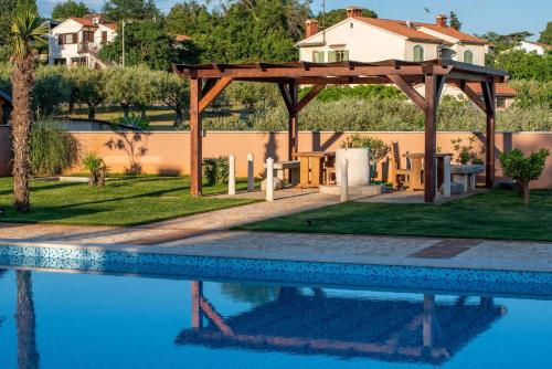 Via Flavia with Common Pool - image 6