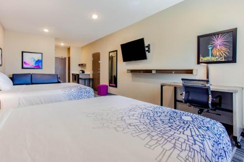 La Quinta by Wyndham San Antonio Alamo City - image 14