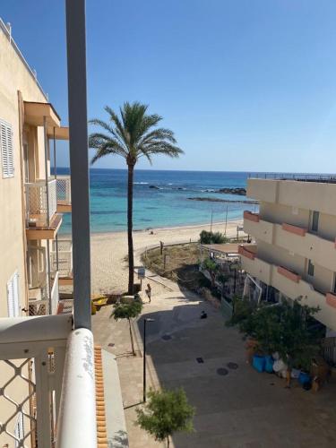  apartamento Borras 15 ALTA TURISTICA, Pension in Es Pujols