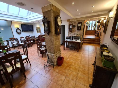 gedeelde lounge/tv-ruimte, Hotel Jacobeo in Burgos