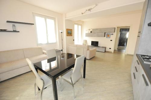 Casa Costa Outlet 3 - Apartment - Serravalle Scrivia