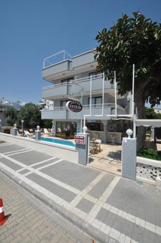 Defne & Zevkim Hotel