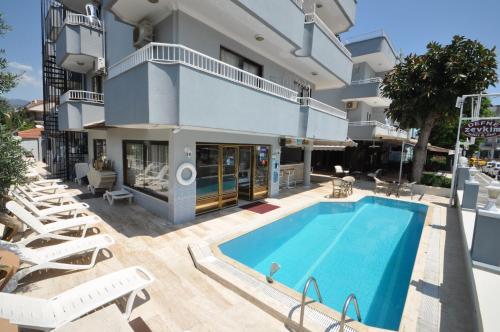 Defne & Zevkim Hotel