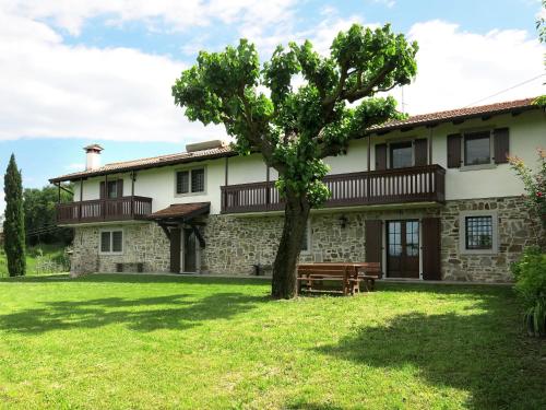  Locazione turistica Casa Ronco (CDZ210), Pension in SantʼAndràt