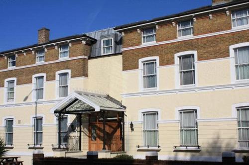 Richmond Inn Hotel, , Surrey