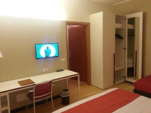 1 twin bed