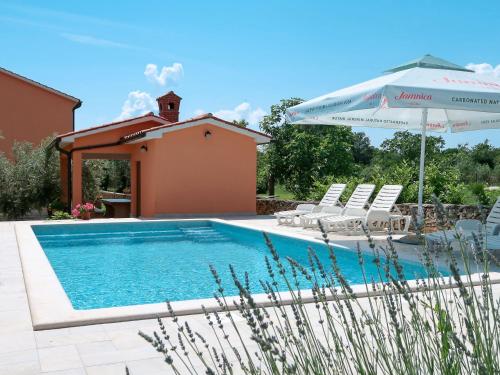  Apartment Martina - LBN377 by Interhome, Unterkunft in Krnica