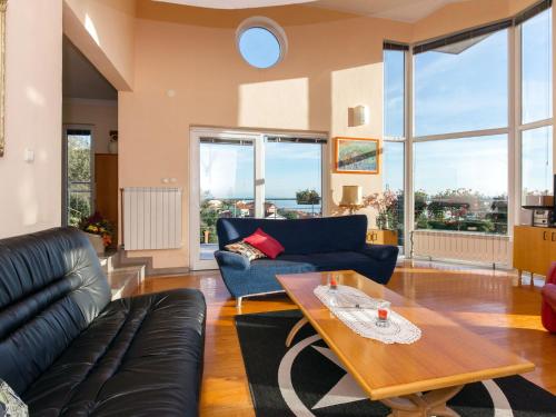 Apartment Bella Vista-5 by Interhome in Jusici