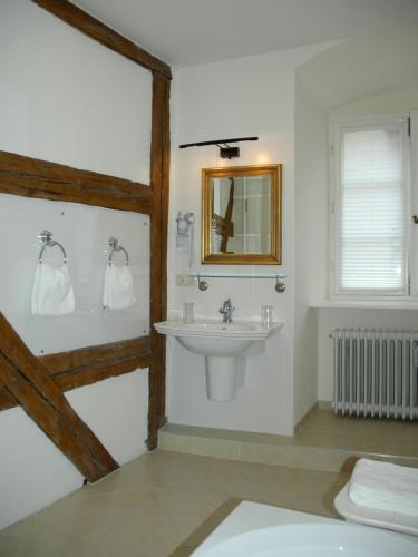 Hotel Goldenes Kreuz - image 10