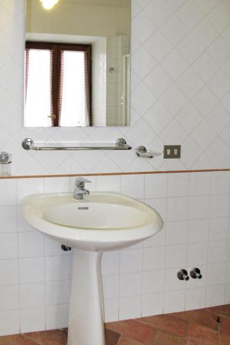 Bathroom, Holiday Home Boriano-2 by Interhome in Lubriano