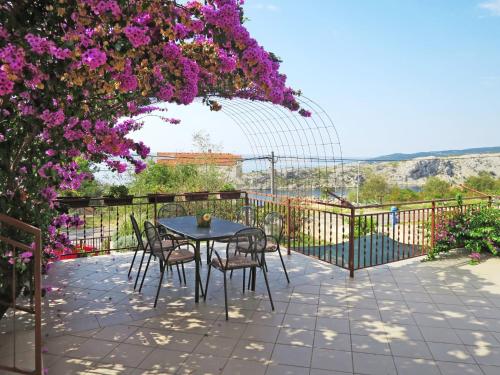  Apartment Haus Visnja (SRD427) in 23243 Maslenica