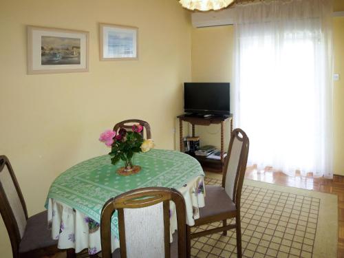 Apartment Katić-2 by Interhome, Kožino (fotografie 8)