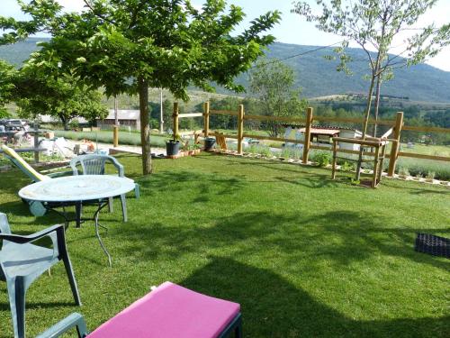Les cabanes de Bourras – Verdon, ME