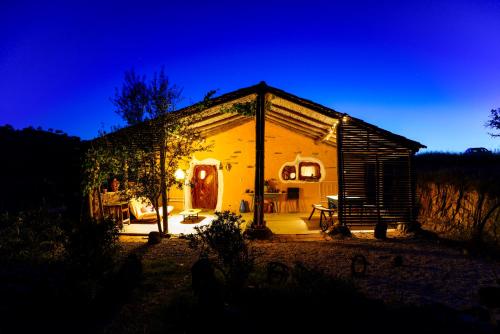  The Hobbit House - Montes da Ronha, Pension in Odemira