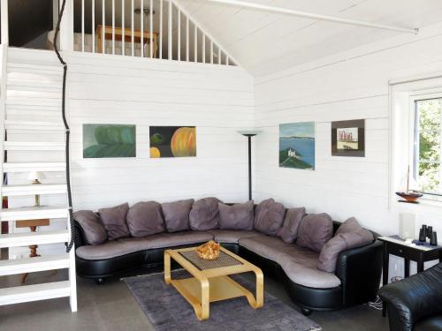 Chalet Naustet by Interhome in 巴勒斯特蘭市中心