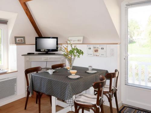 Apartment Le Clos du Port 2 by Interhome in Matignon