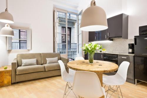  Ola Living CND Canuda, Pension in Barcelona