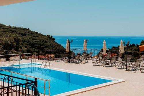 Petrino Apartments in Parga