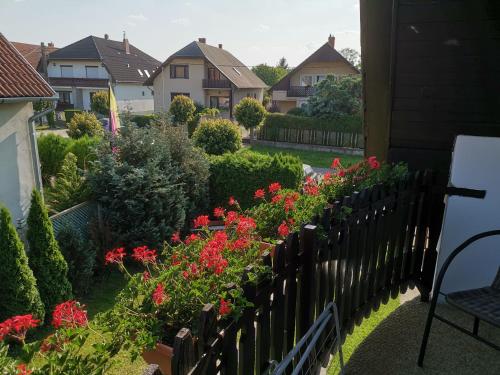 Výhled, Erika Apartman Klímával (Erika Apartman Klimaval) in Balatonkeresztur