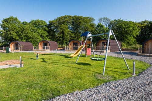 Weedingshall Lodges - image 8