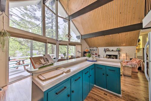 Lake Arrowhead A-Frame House with Private Hot Tub!